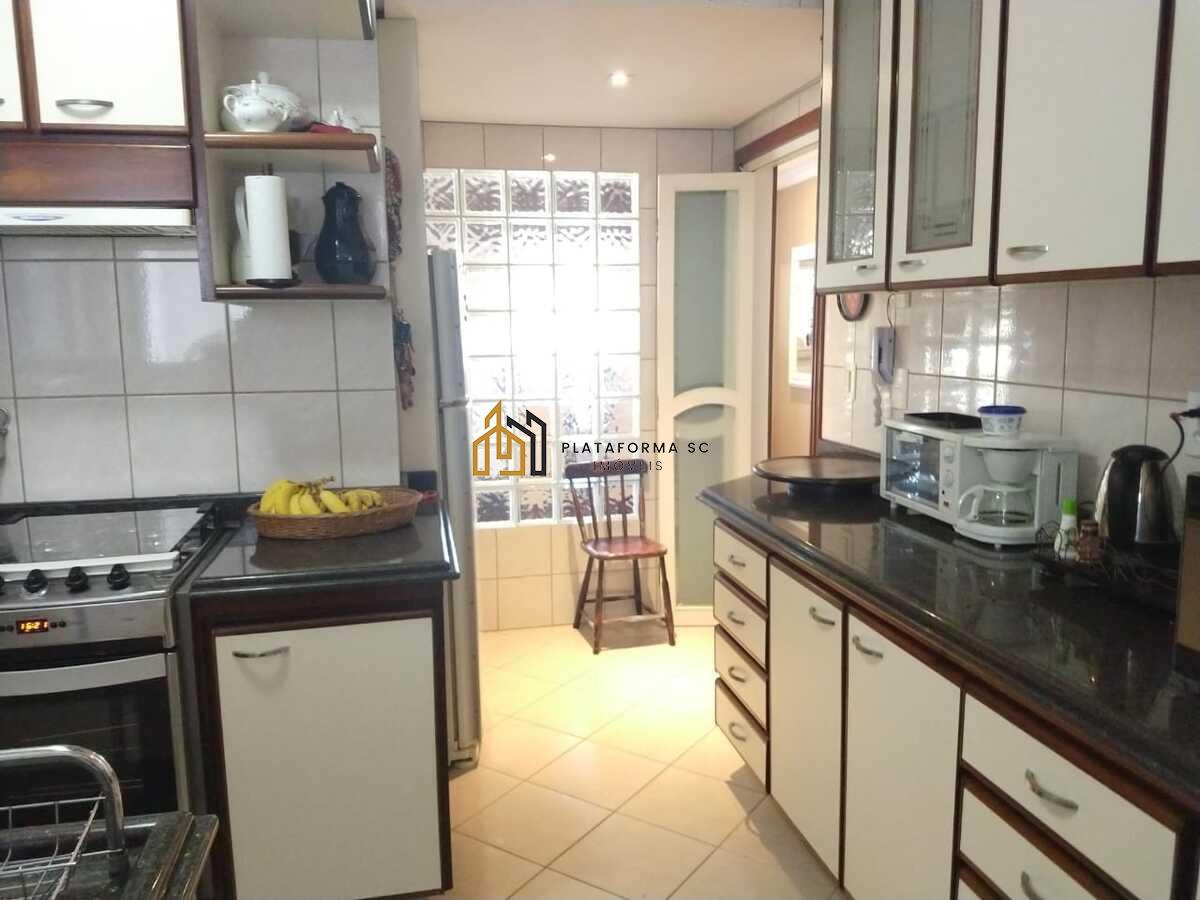 Apartamento à venda com 3 quartos, 250m² - Foto 25