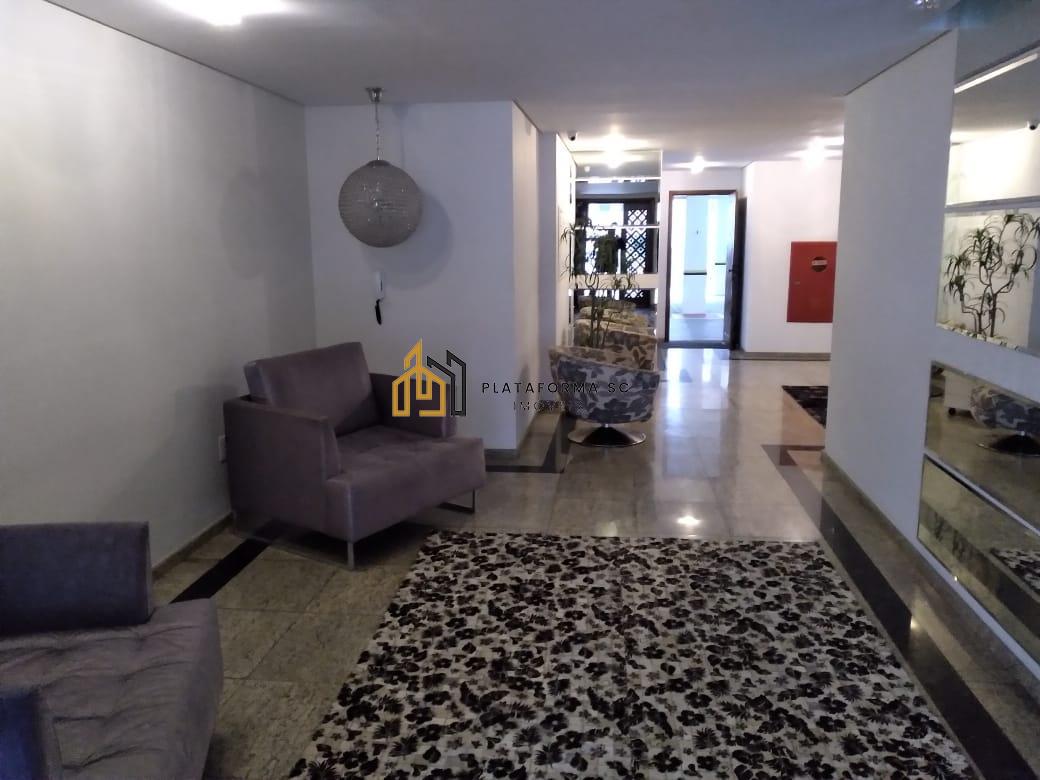 Apartamento à venda com 3 quartos, 131m² - Foto 2