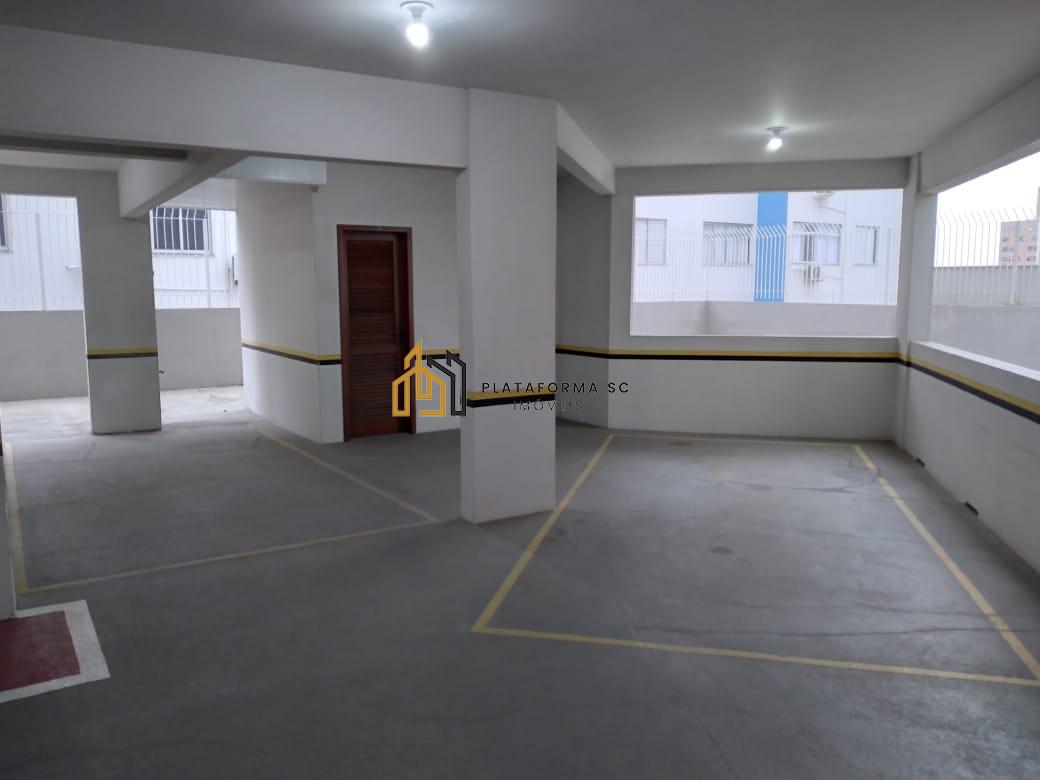 Apartamento à venda com 3 quartos, 131m² - Foto 12