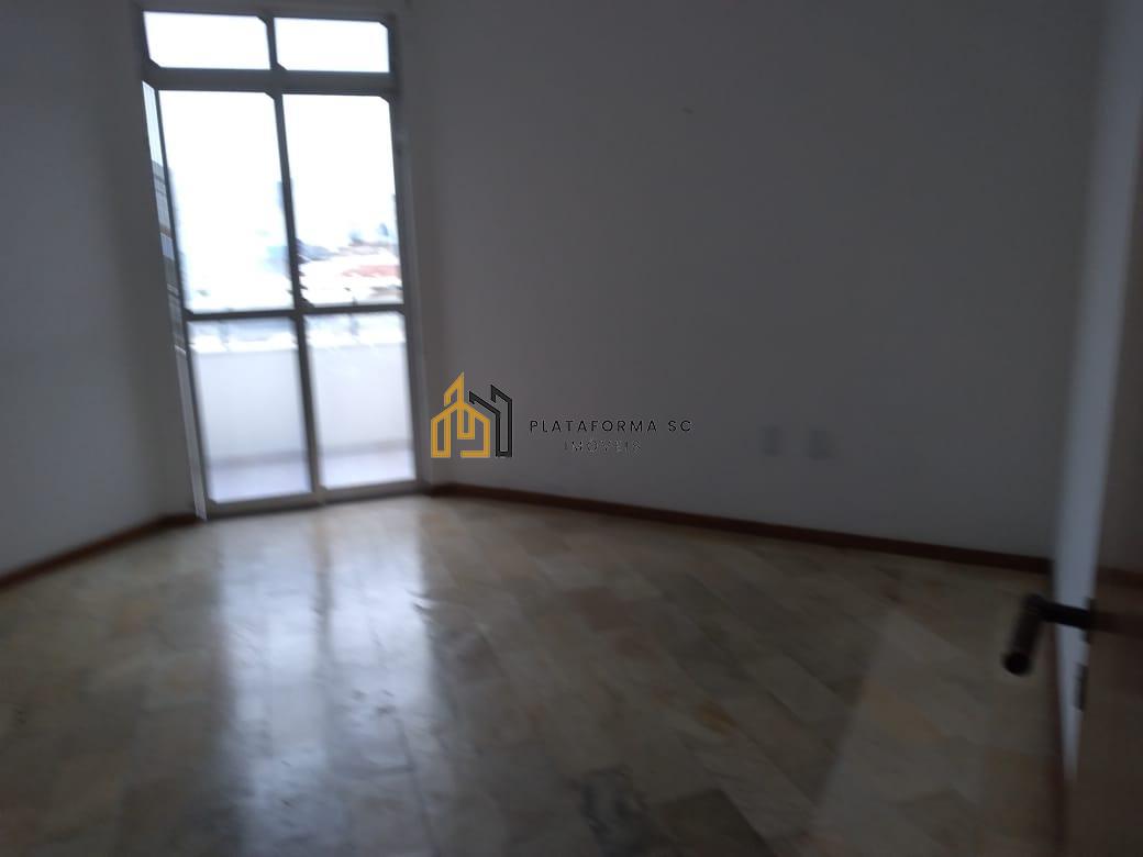 Apartamento à venda com 3 quartos, 131m² - Foto 16