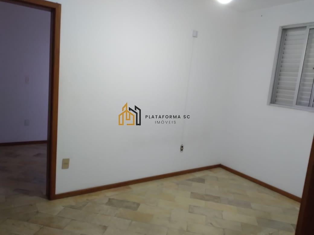 Apartamento à venda com 3 quartos, 131m² - Foto 19