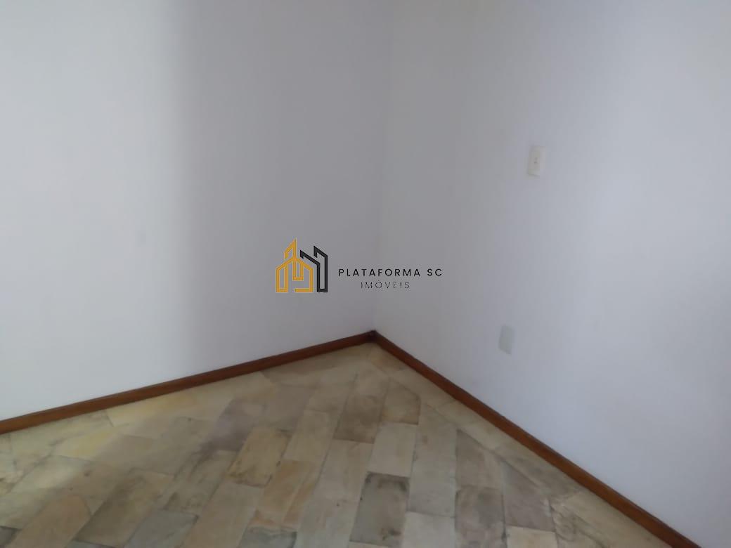 Apartamento à venda com 3 quartos, 131m² - Foto 18