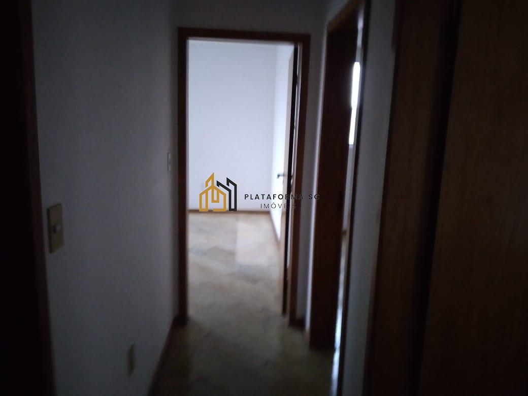 Apartamento à venda com 3 quartos, 131m² - Foto 20