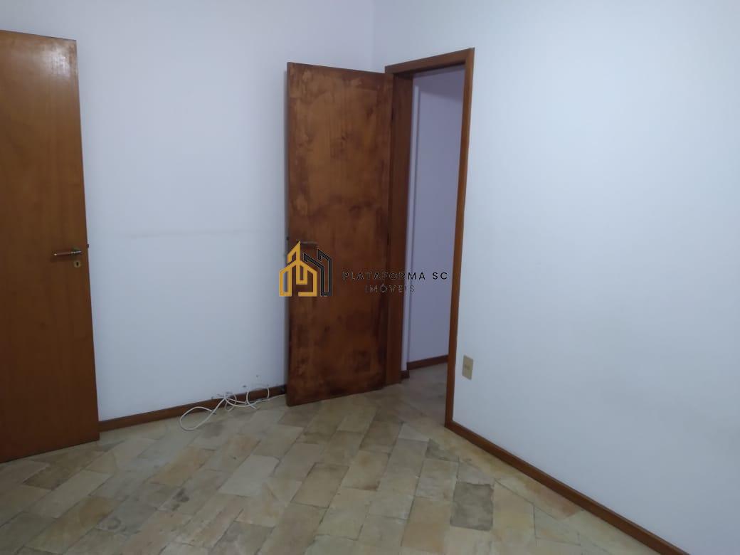 Apartamento à venda com 3 quartos, 131m² - Foto 23