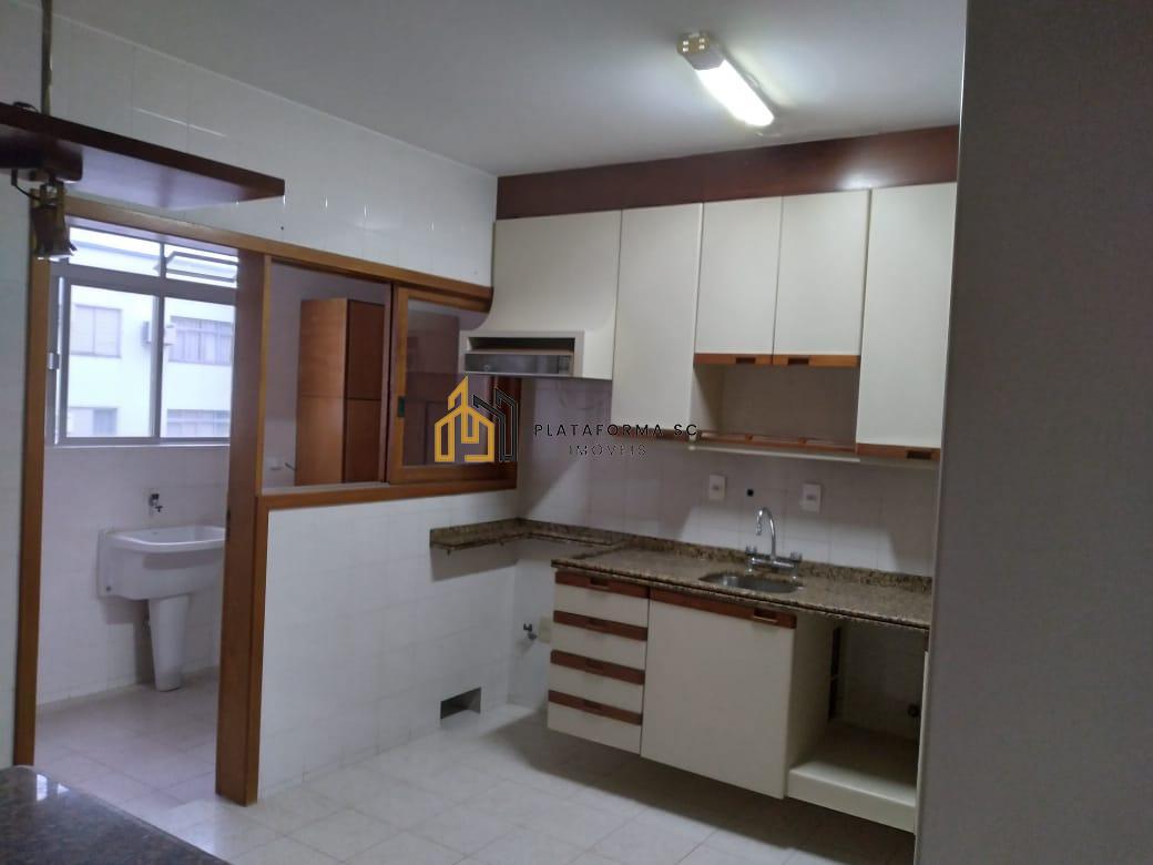 Apartamento à venda com 3 quartos, 131m² - Foto 24