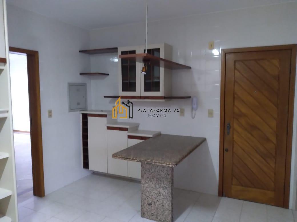 Apartamento à venda com 3 quartos, 131m² - Foto 25