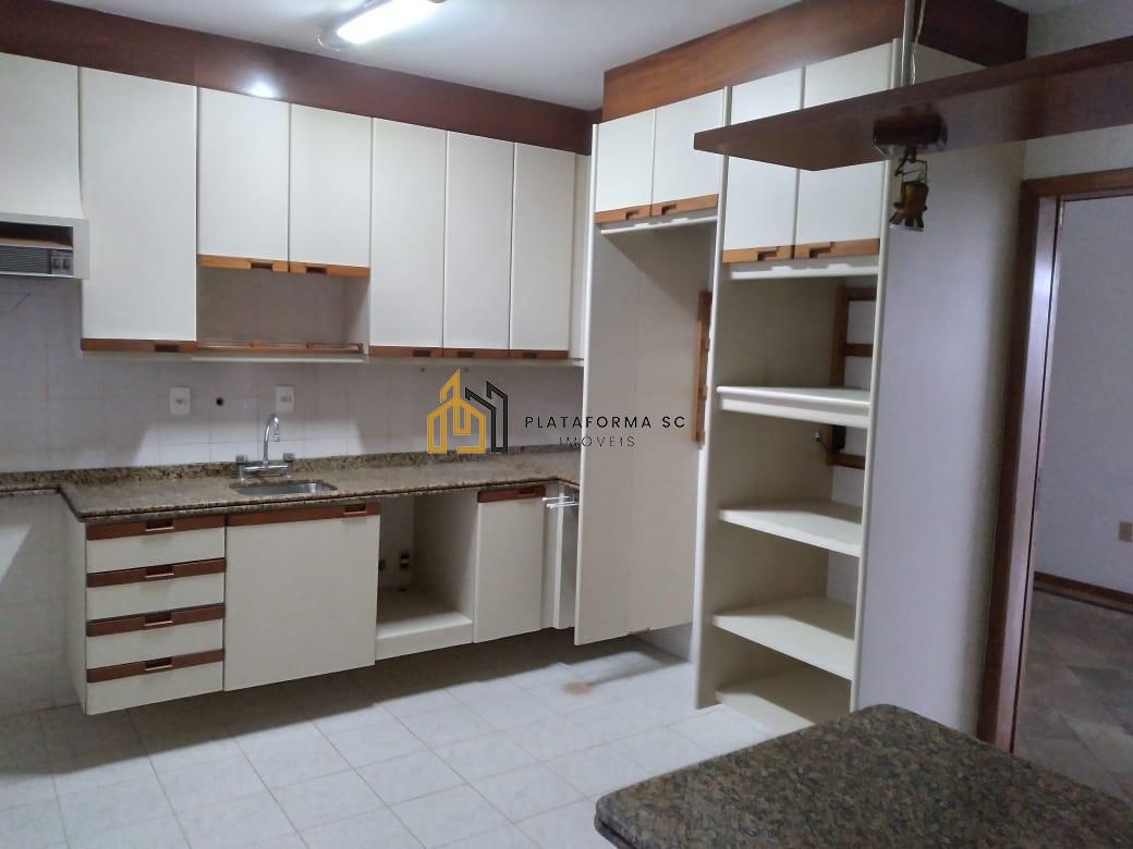 Apartamento à venda com 3 quartos, 131m² - Foto 31