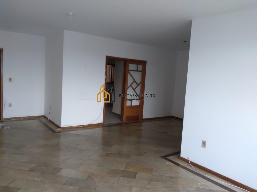 Apartamento à venda com 3 quartos, 131m² - Foto 32