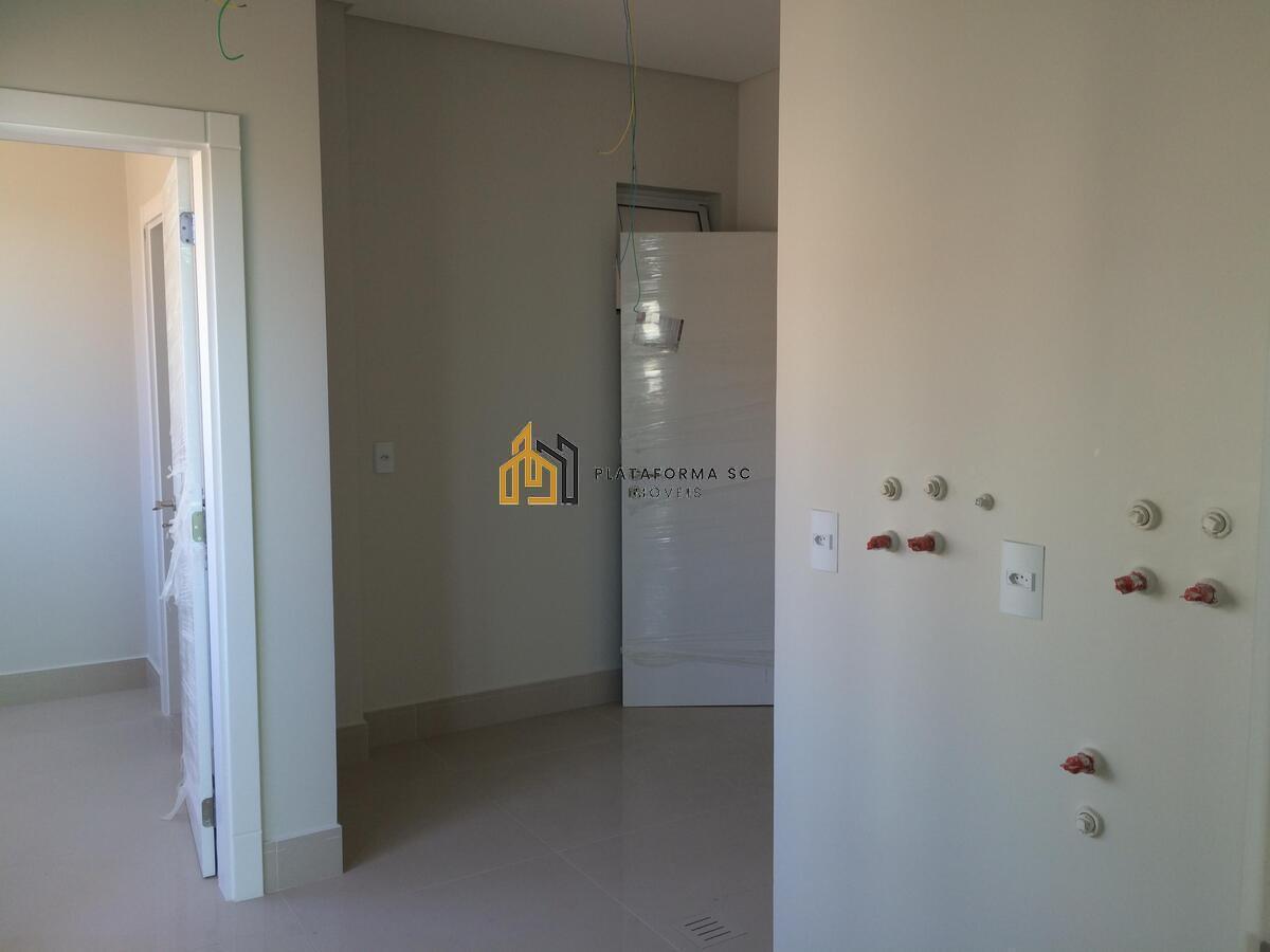 Apartamento à venda com 4 quartos, 240m² - Foto 15