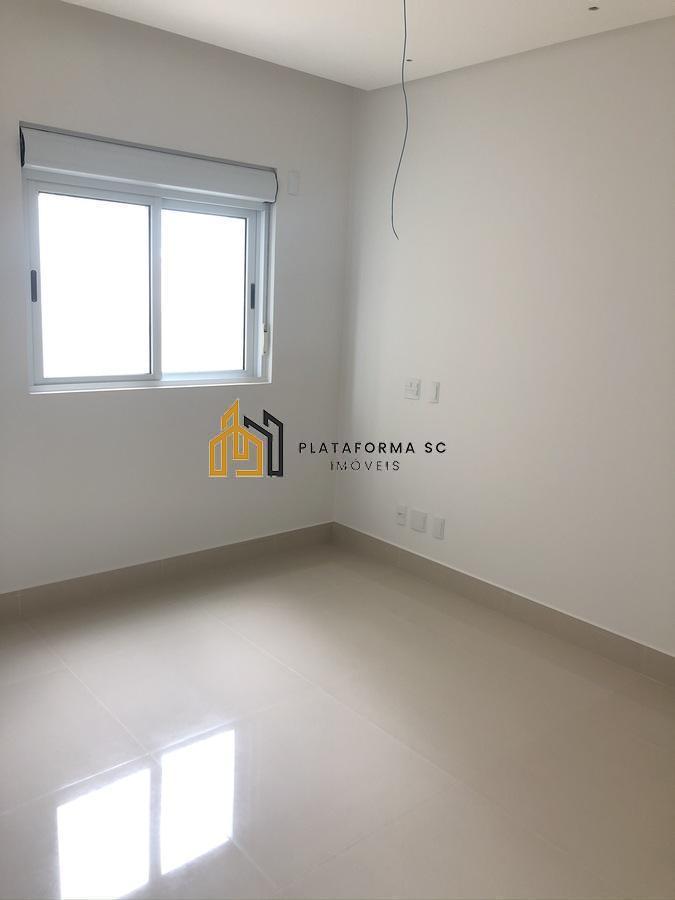 Apartamento à venda com 4 quartos, 240m² - Foto 20