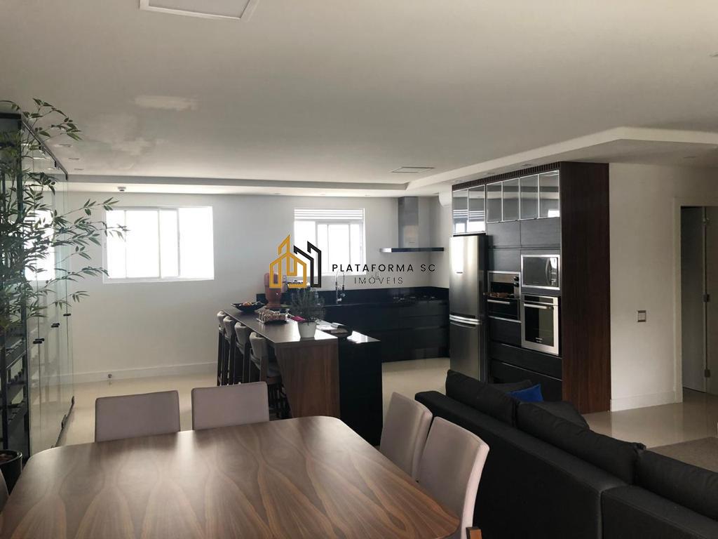 Apartamento à venda com 4 quartos, 149m² - Foto 8