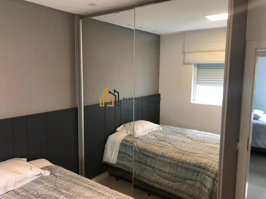 Apartamento à venda com 4 quartos, 149m² - Foto 17