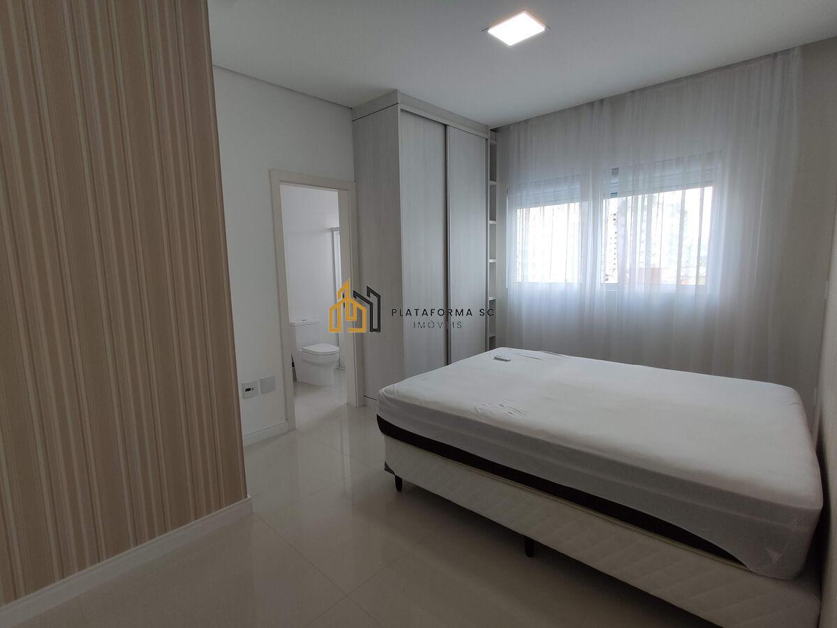 Apartamento à venda com 4 quartos, 190m² - Foto 12