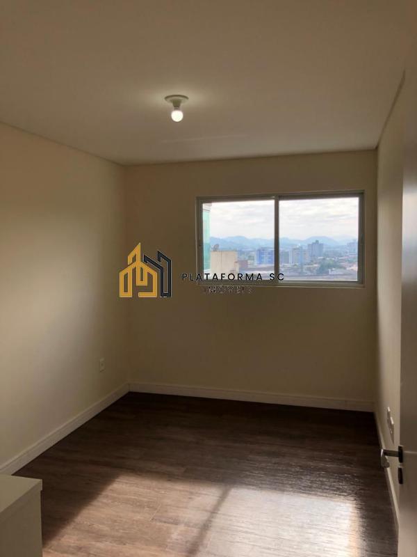 Apartamento à venda com 3 quartos, 125m² - Foto 8