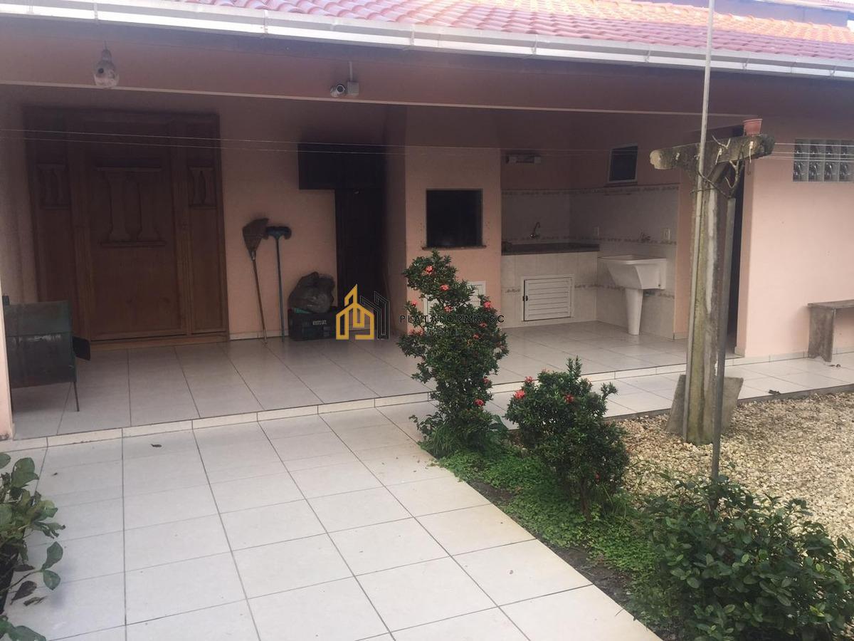 Casa à venda com 5 quartos, 250m² - Foto 5