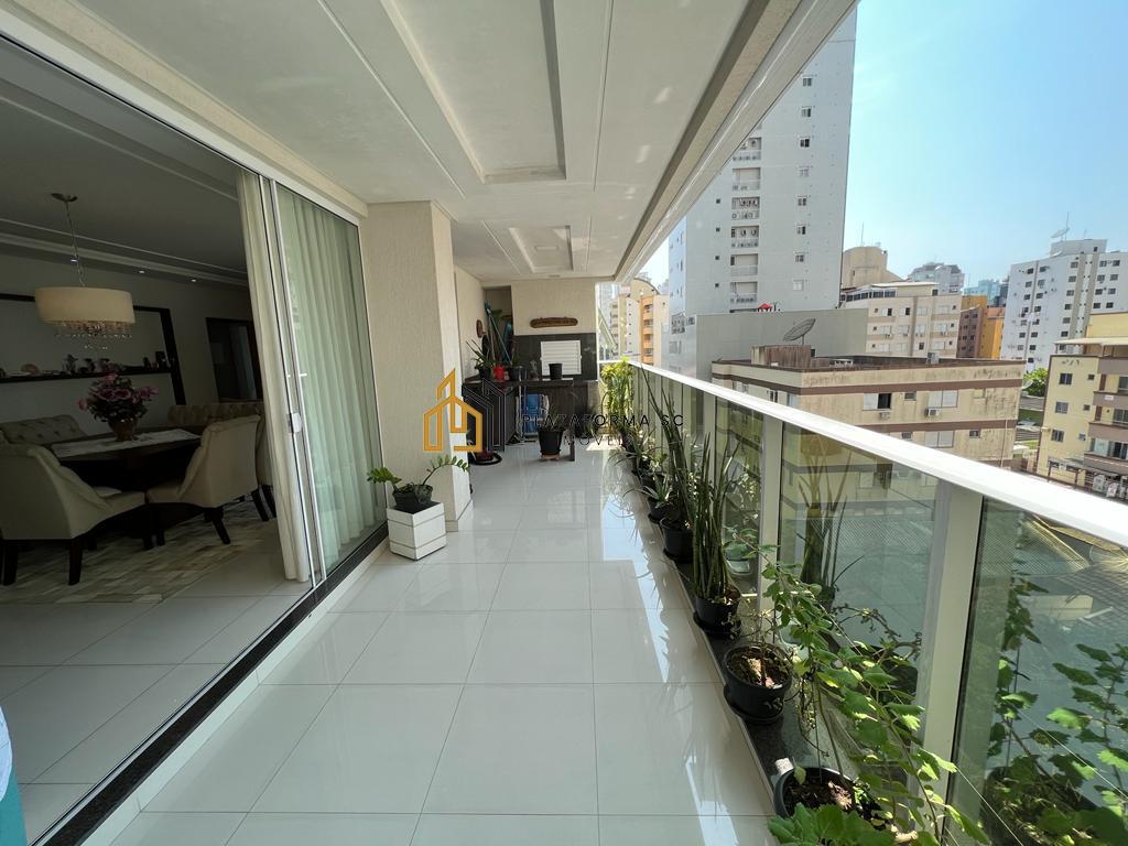 Apartamento à venda com 4 quartos, 174m² - Foto 10