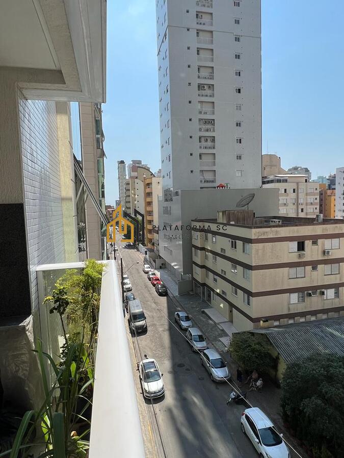 Apartamento à venda com 4 quartos, 174m² - Foto 17