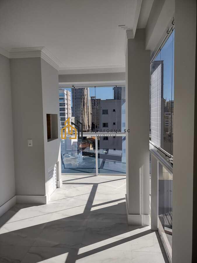 Apartamento à venda com 3 quartos, 114m² - Foto 9