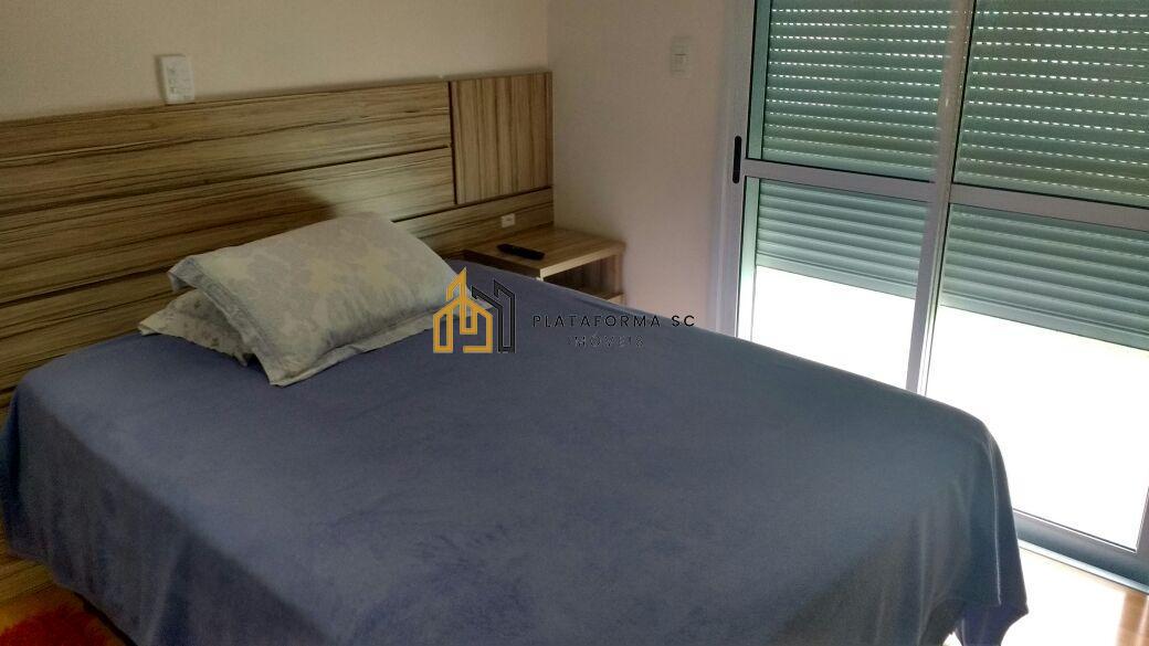 Apartamento à venda com 3 quartos, 135m² - Foto 7