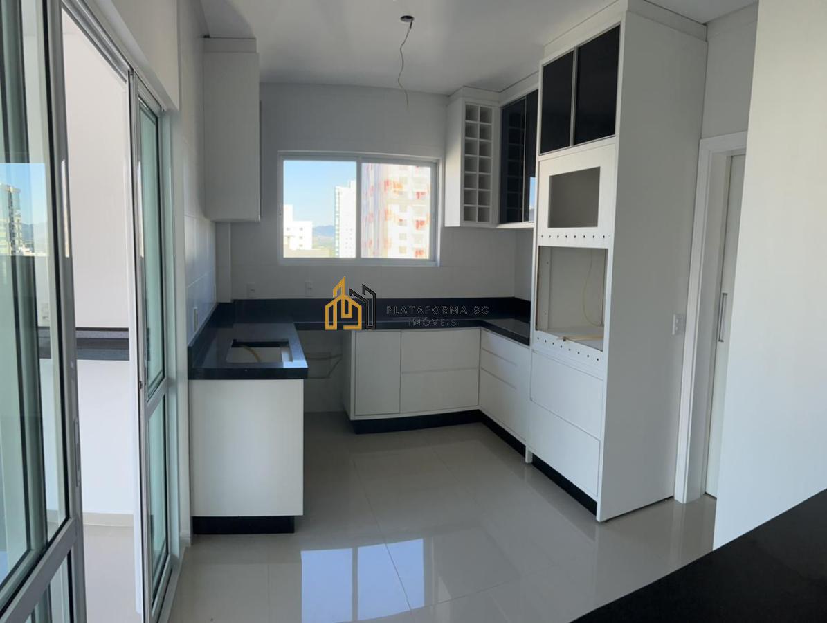 Apartamento à venda com 4 quartos, 181m² - Foto 6