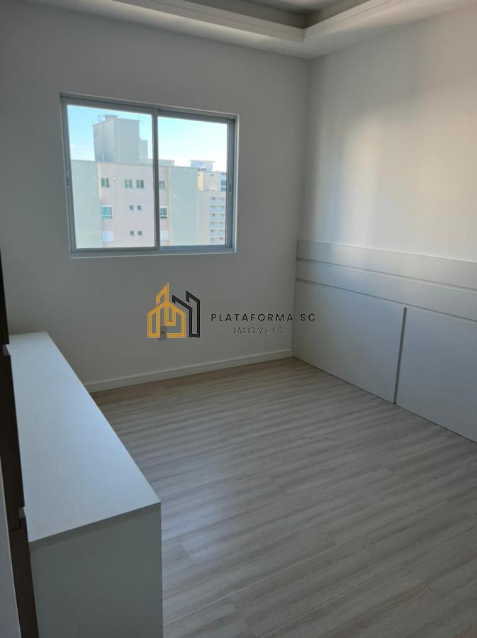 Apartamento à venda com 4 quartos, 181m² - Foto 19