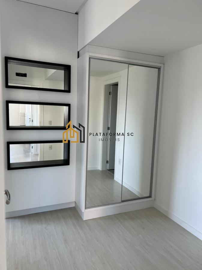 Apartamento à venda com 4 quartos, 181m² - Foto 24