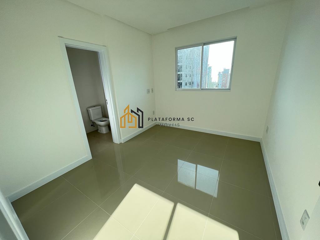 Apartamento à venda com 4 quartos, 145m² - Foto 10