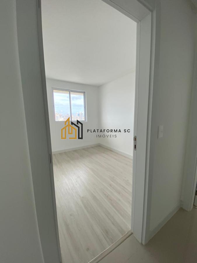 Apartamento à venda com 2 quartos, 60m² - Foto 7