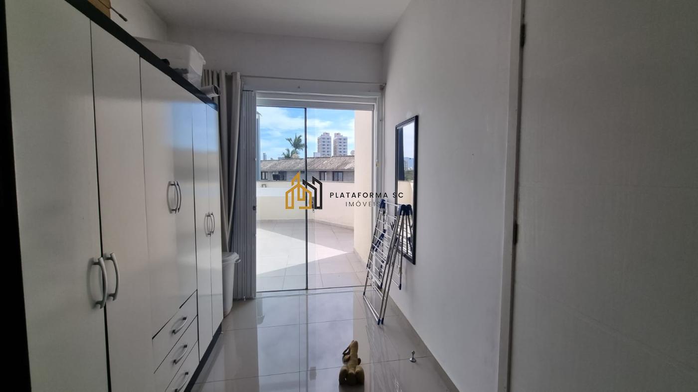 Sobrado à venda com 2 quartos, 81m² - Foto 4