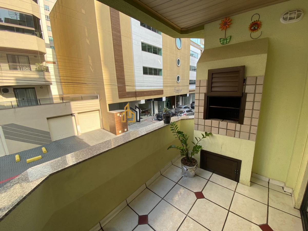 Apartamento à venda com 2 quartos, 77m² - Foto 1