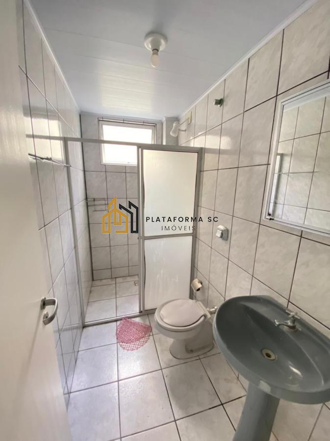 Apartamento à venda com 2 quartos, 82m² - Foto 2