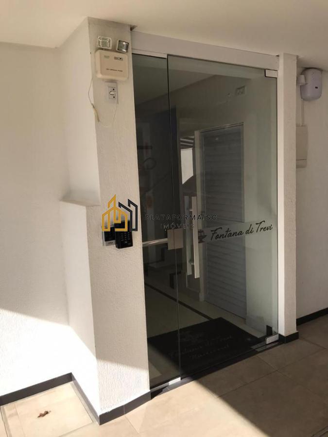 Apartamento à venda com 2 quartos, 79m² - Foto 4