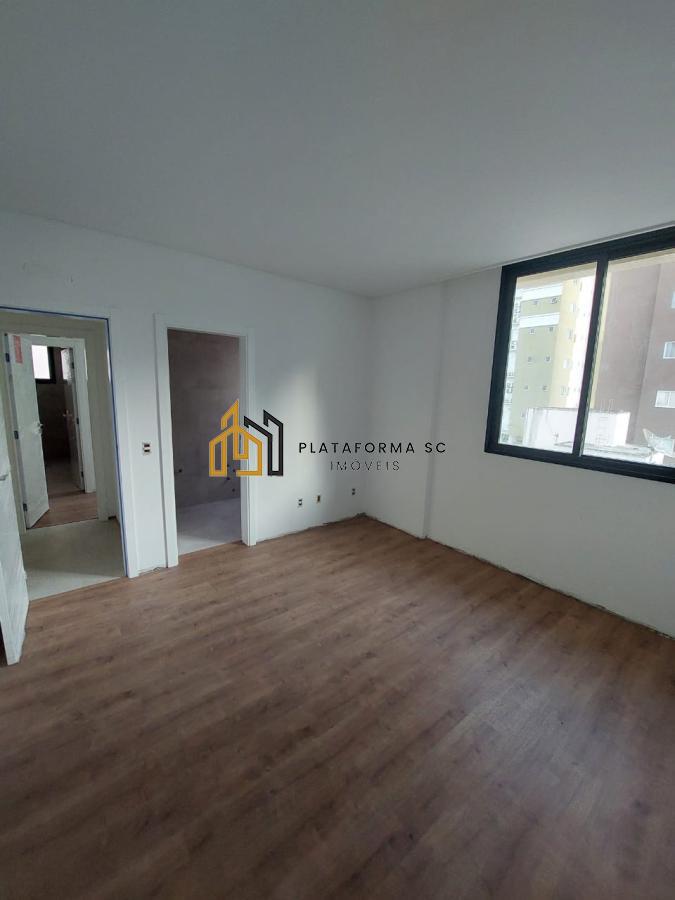 Apartamento à venda com 3 quartos, 132m² - Foto 4