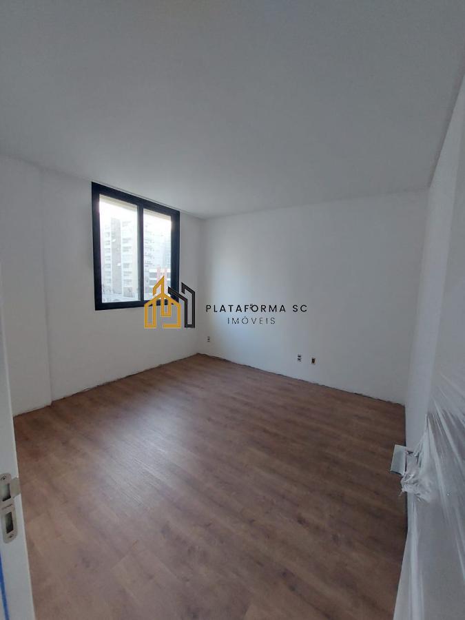 Apartamento à venda com 3 quartos, 132m² - Foto 8