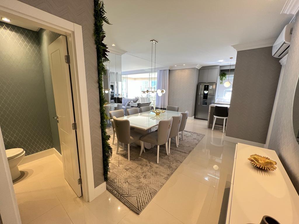 Apartamento à venda com 4 quartos, 172m² - Foto 34