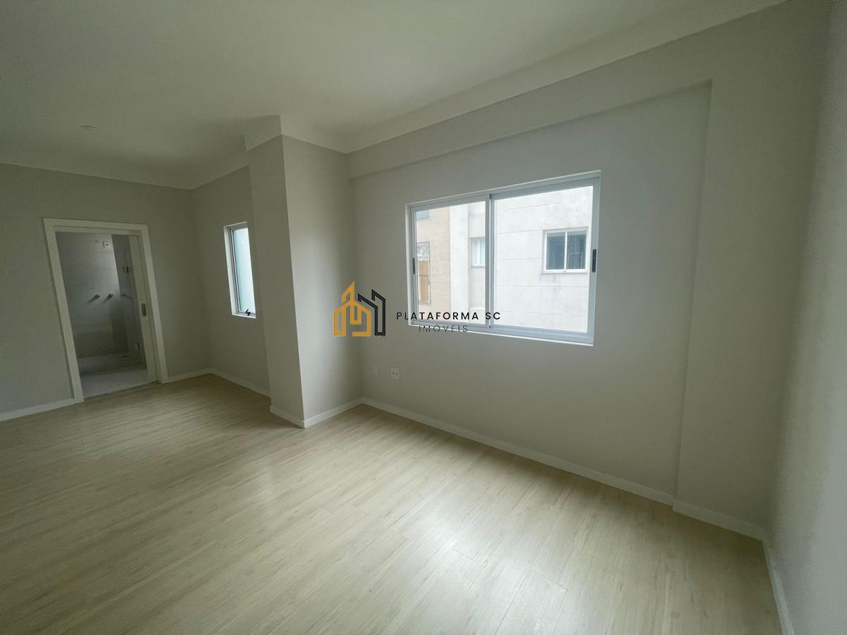 Apartamento à venda com 4 quartos, 196m² - Foto 6