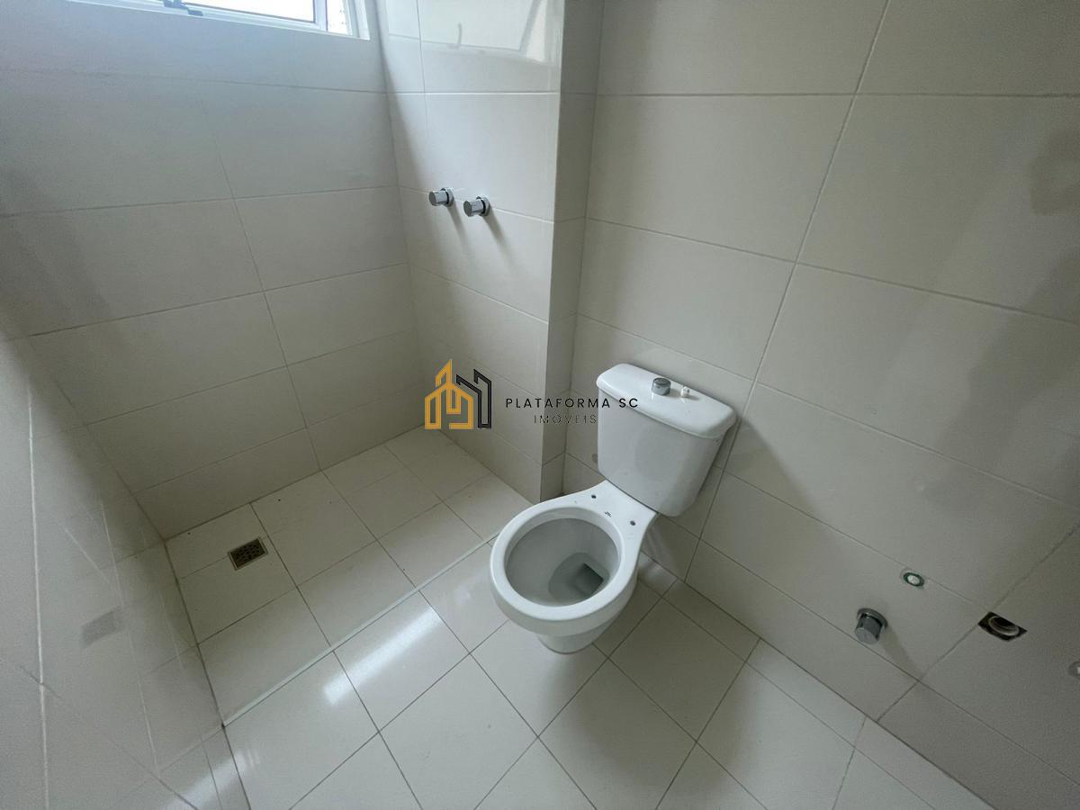 Apartamento à venda com 4 quartos, 196m² - Foto 14