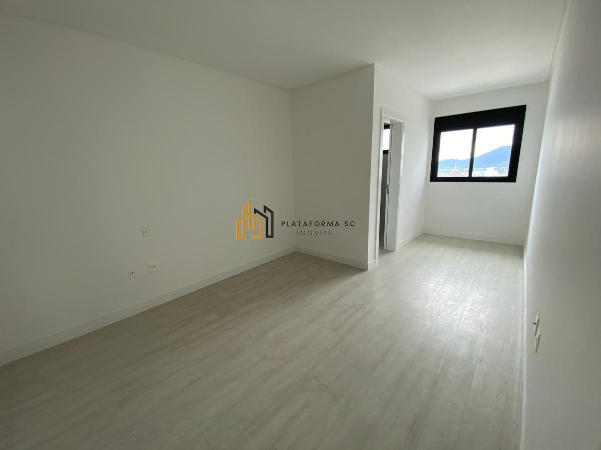 Apartamento à venda com 4 quartos, 187m² - Foto 13