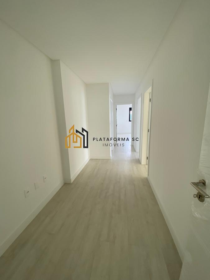 Apartamento à venda com 4 quartos, 187m² - Foto 26