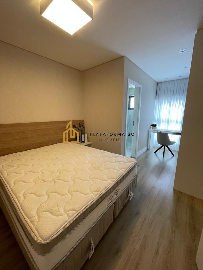 Apartamento à venda com 3 quartos, 128m² - Foto 4