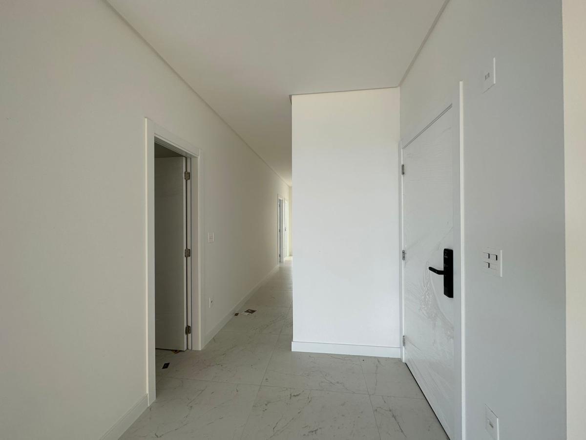 Apartamento à venda com 3 quartos, 140m² - Foto 18