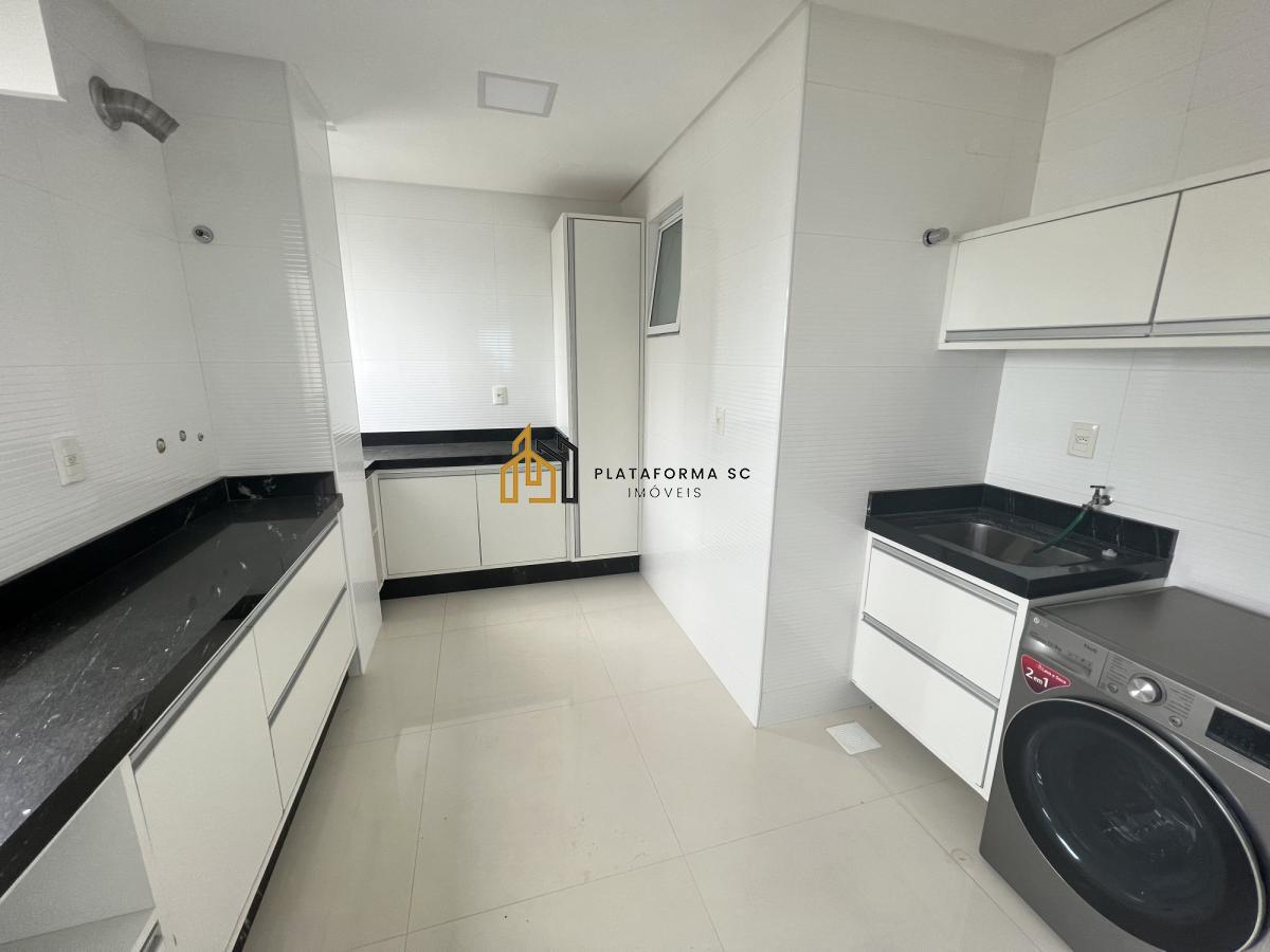 Apartamento à venda com 4 quartos, 268m² - Foto 6