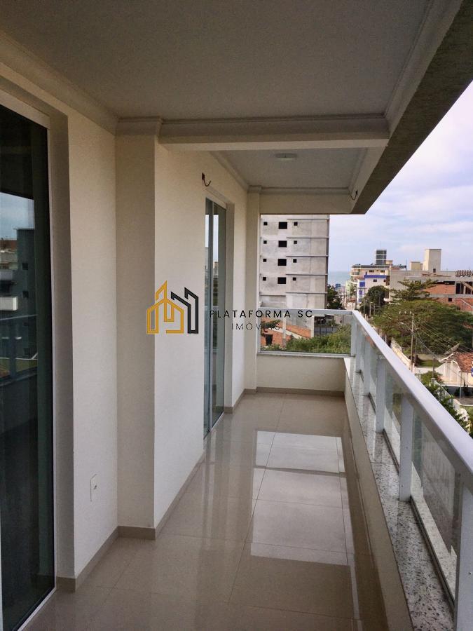 Apartamento à venda com 3 quartos, 100m² - Foto 1