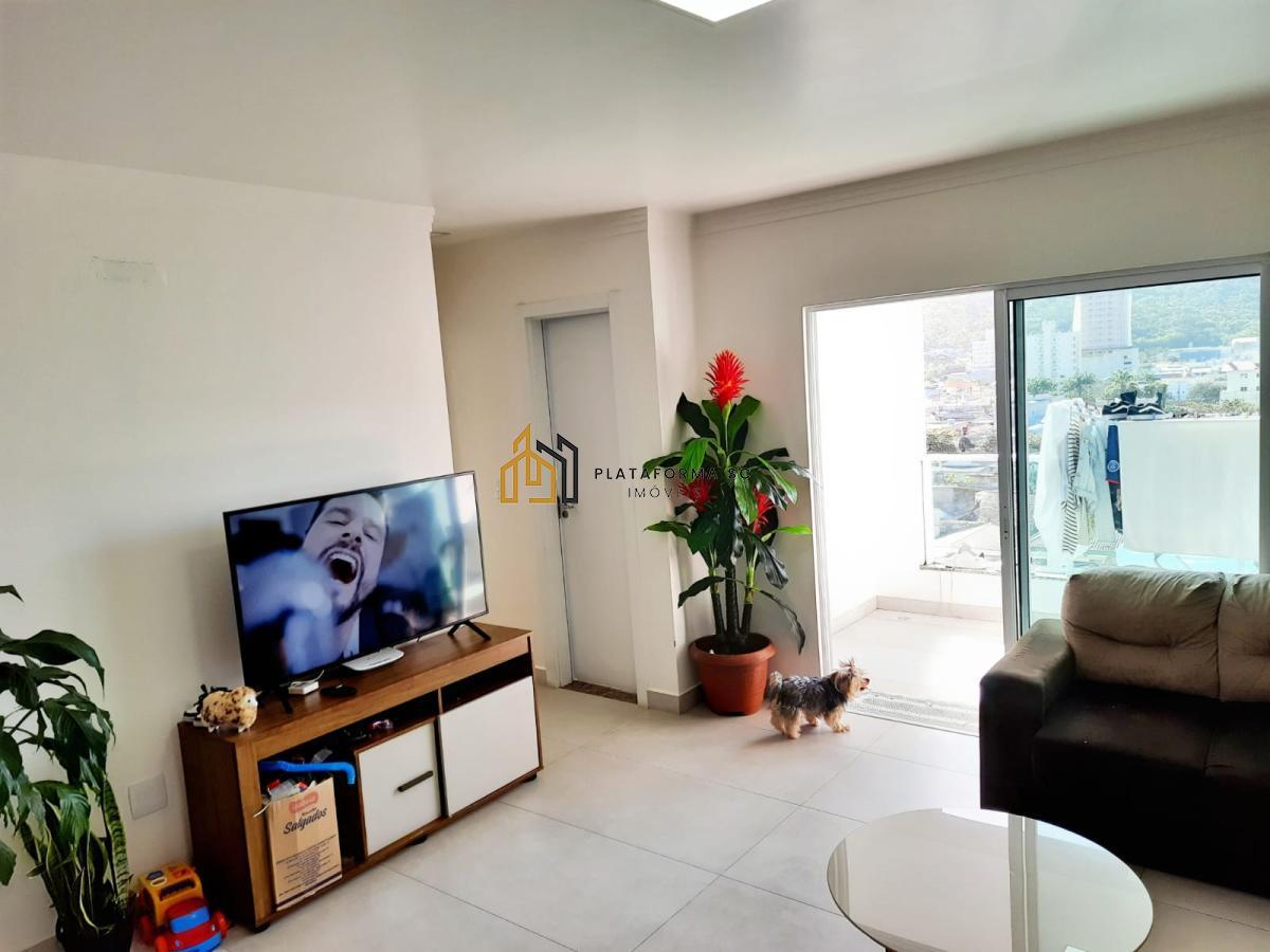 Apartamento à venda com 2 quartos, 70m² - Foto 5