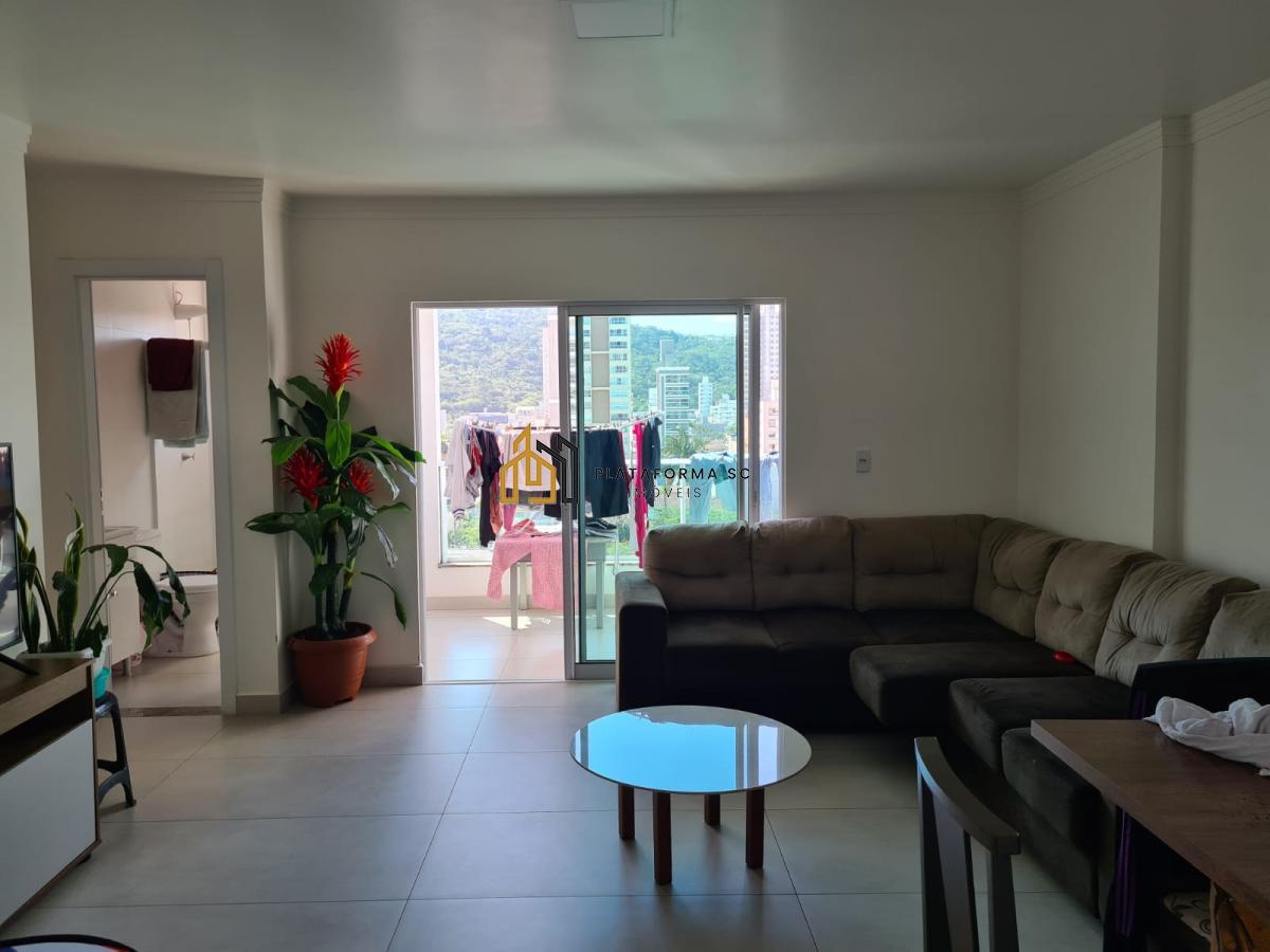 Apartamento à venda com 2 quartos, 70m² - Foto 14