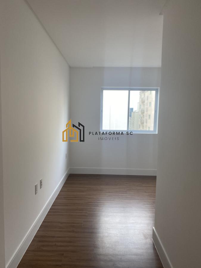 Apartamento à venda com 3 quartos, 128m² - Foto 34