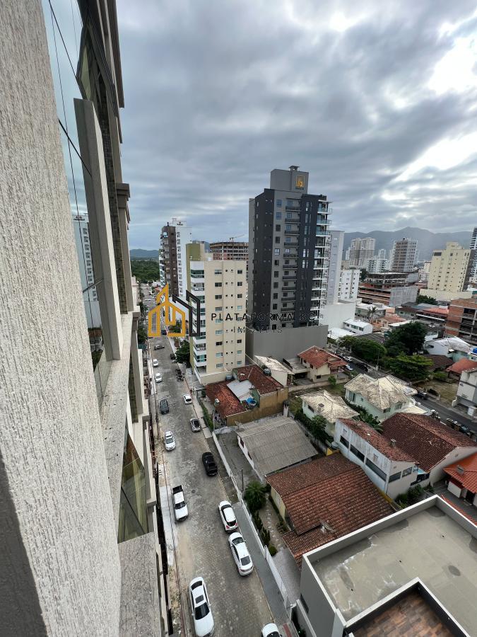 Apartamento à venda com 3 quartos, 122m² - Foto 9