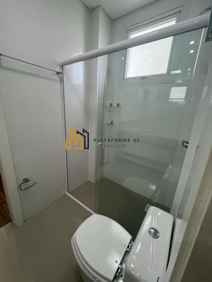 Apartamento à venda com 4 quartos, 187m² - Foto 4