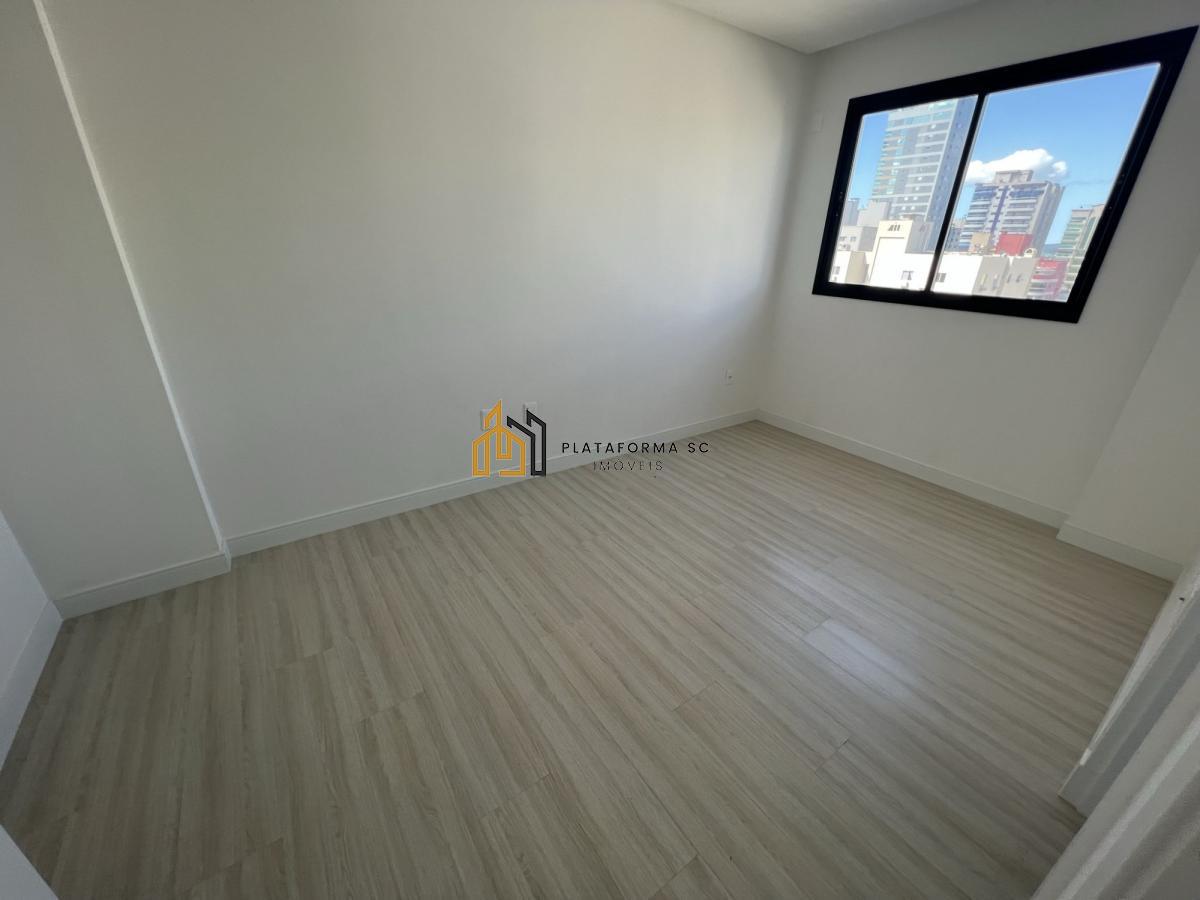 Apartamento à venda com 4 quartos, 163m² - Foto 7