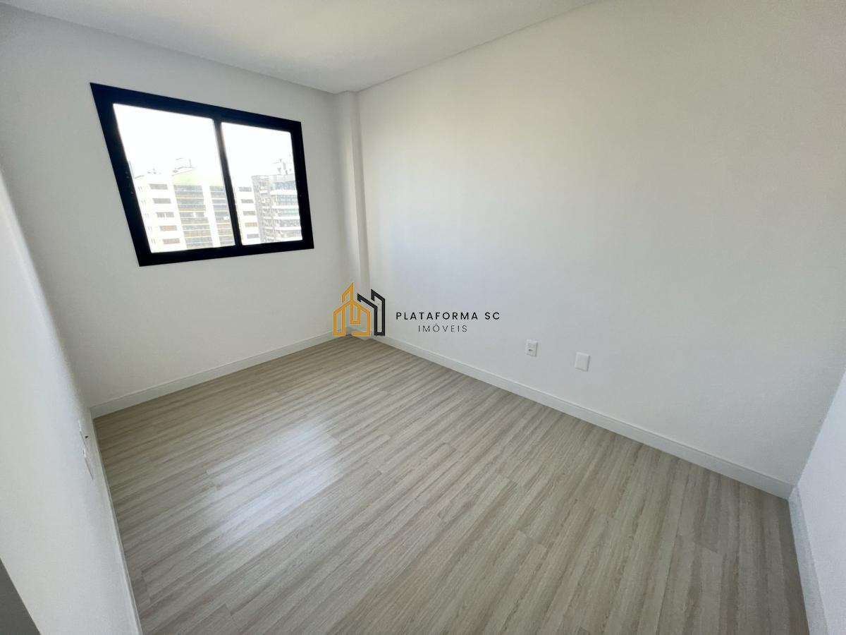 Apartamento à venda com 4 quartos, 163m² - Foto 10